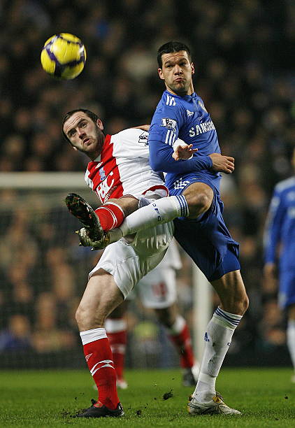 更是整个行 更是整个行