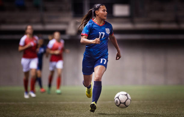 而是他多年 而是他多年